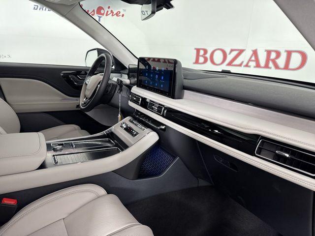 new 2025 Lincoln Aviator car, priced at $69,658