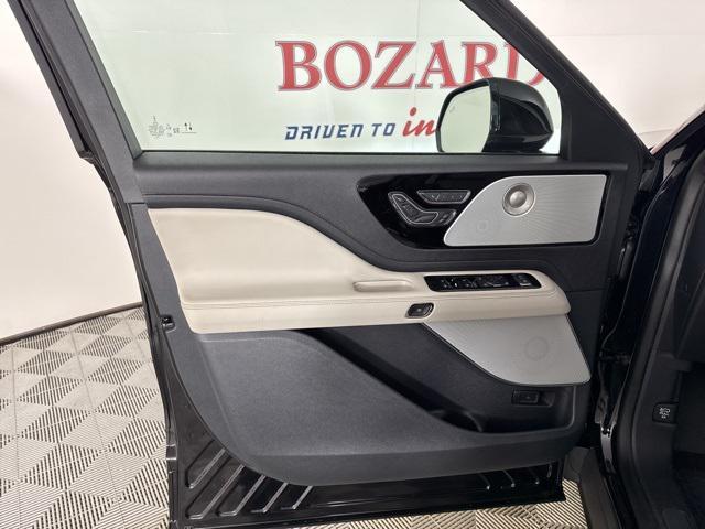 new 2025 Lincoln Aviator car, priced at $75,231
