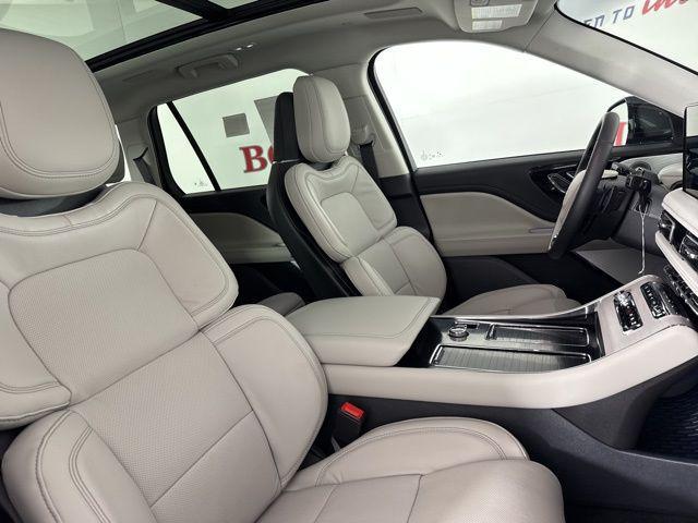 new 2025 Lincoln Aviator car, priced at $69,658