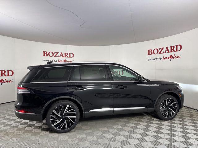 new 2025 Lincoln Aviator car, priced at $69,658
