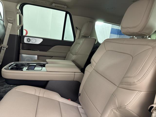 new 2024 Lincoln Navigator car, priced at $105,910