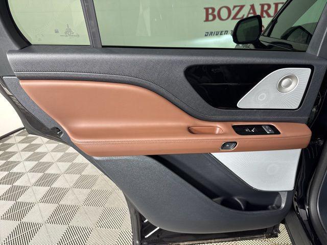 new 2025 Lincoln Aviator car, priced at $68,020
