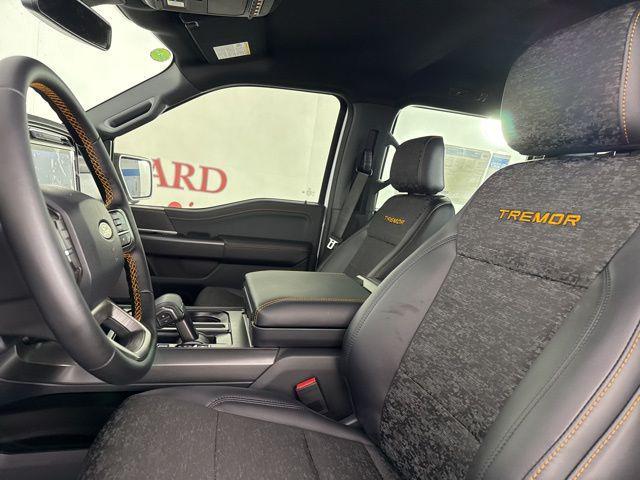 new 2025 Ford F-150 car, priced at $61,376