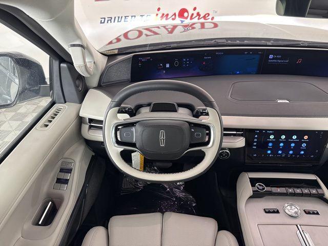 new 2025 Lincoln Navigator car, priced at $100,973