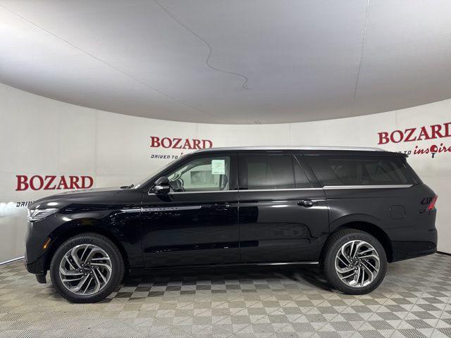 new 2025 Lincoln Navigator car, priced at $100,973
