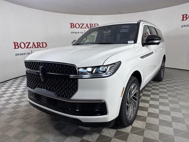 new 2025 Lincoln Navigator car, priced at $102,182