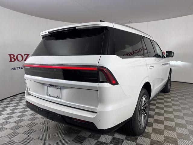 new 2025 Lincoln Navigator car, priced at $102,182