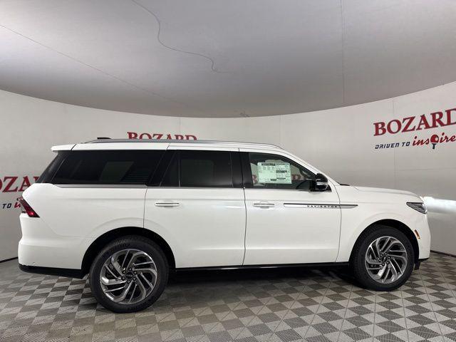 new 2025 Lincoln Navigator car, priced at $102,182