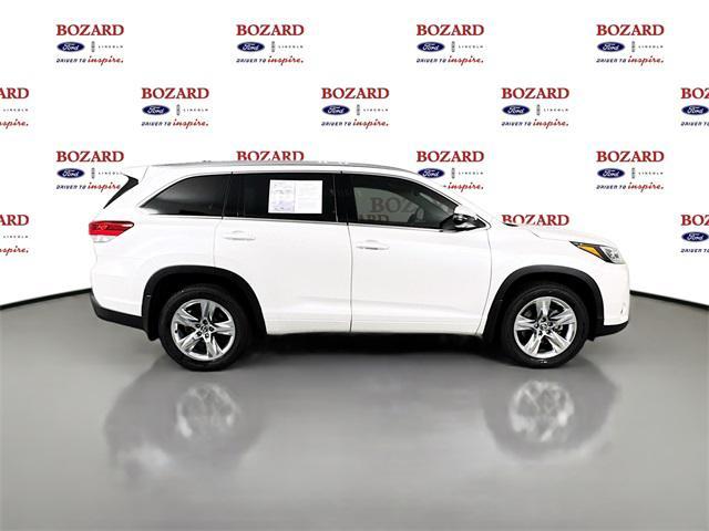 used 2019 Toyota Highlander car, priced at $28,000