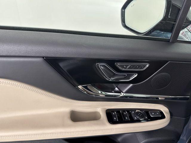 new 2025 Lincoln Corsair car, priced at $53,595