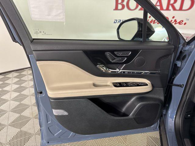 new 2025 Lincoln Corsair car, priced at $53,595