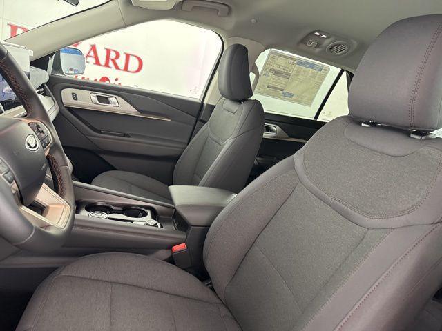 new 2025 Ford Explorer car, priced at $41,471
