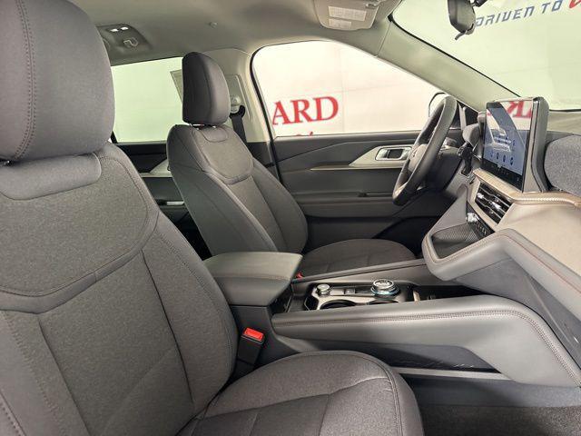 new 2025 Ford Explorer car, priced at $41,471