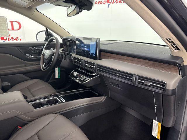new 2025 Lincoln Corsair car, priced at $50,274
