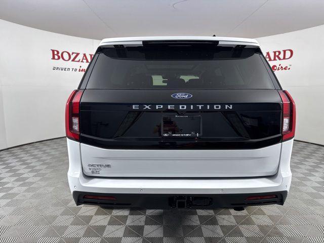 new 2025 Ford Expedition car, priced at $68,270