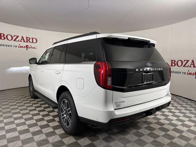 new 2025 Ford Expedition car, priced at $68,270