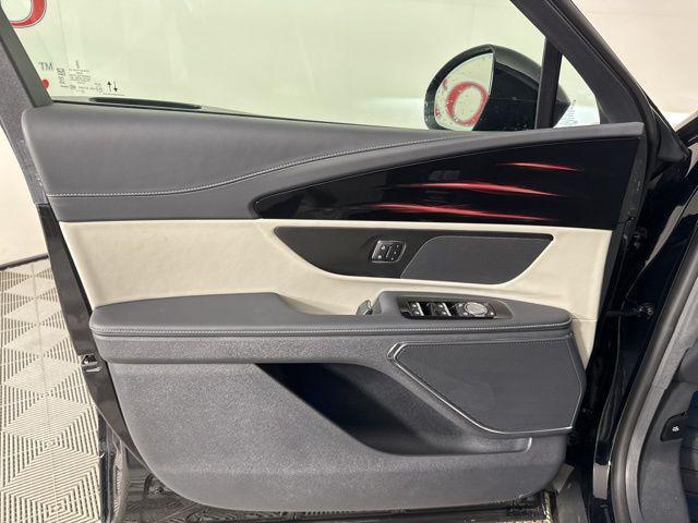 new 2025 Lincoln Nautilus car, priced at $51,046
