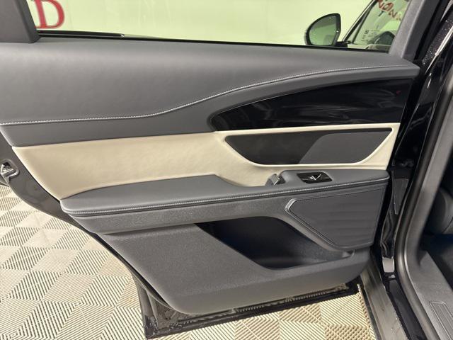 new 2025 Lincoln Nautilus car, priced at $54,375
