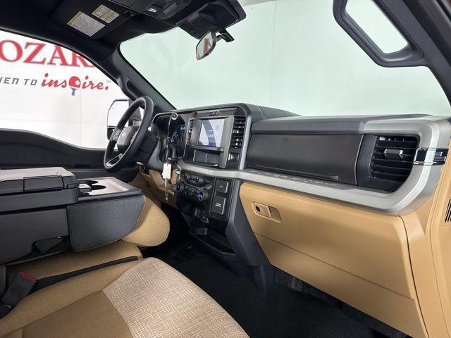 new 2025 Ford F-250 car, priced at $62,373