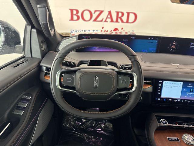 new 2025 Lincoln Navigator car, priced at $119,240