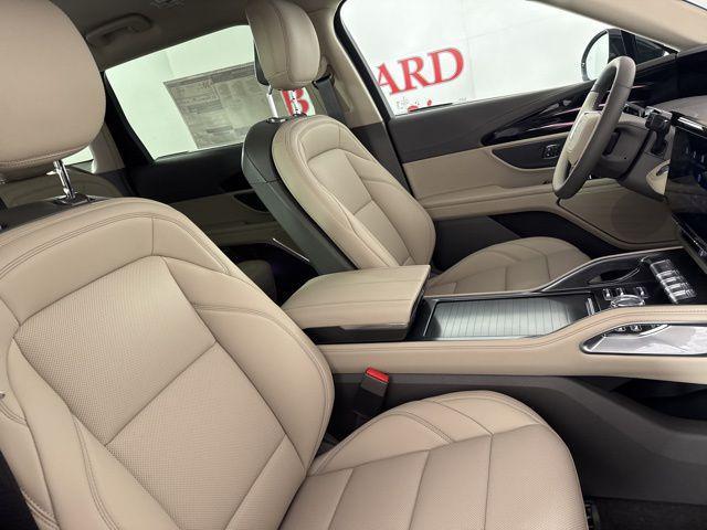 new 2025 Lincoln Nautilus car, priced at $56,194