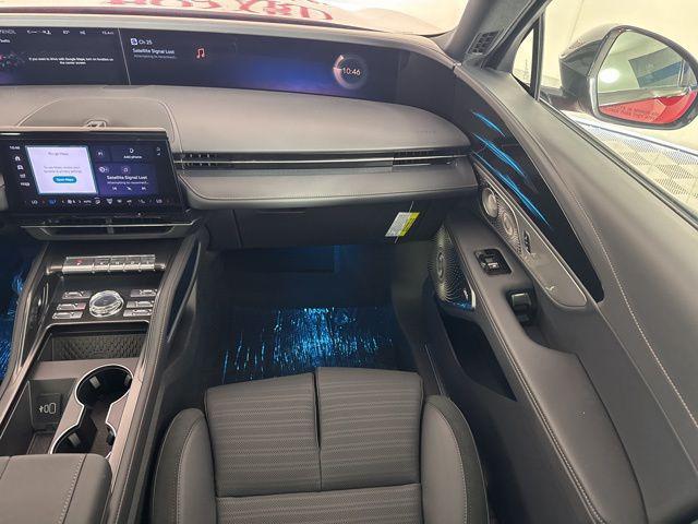 new 2025 Lincoln Nautilus car, priced at $64,317
