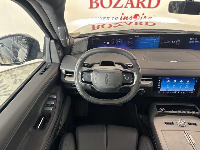 new 2025 Lincoln Navigator car, priced at $103,333