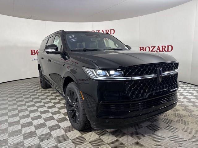 new 2025 Lincoln Navigator car, priced at $103,333