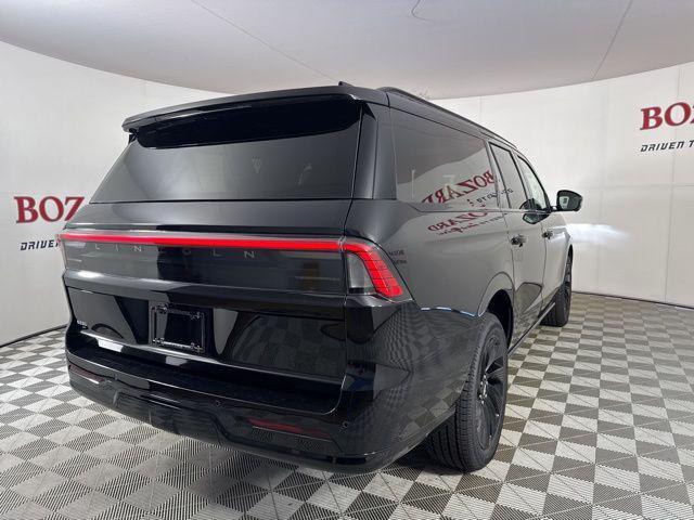 new 2025 Lincoln Navigator car, priced at $103,333