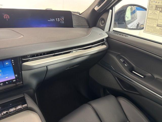 new 2025 Lincoln Navigator car, priced at $104,542