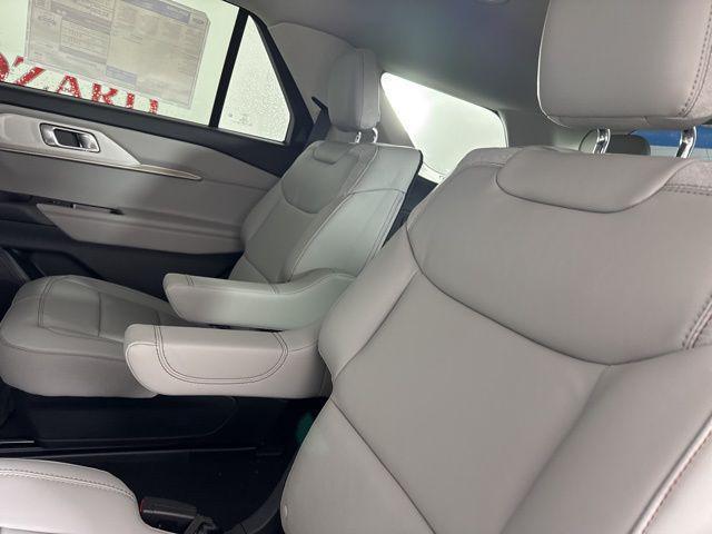 new 2025 Ford Explorer car, priced at $43,212