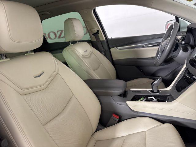 used 2019 Cadillac XT5 car, priced at $18,500