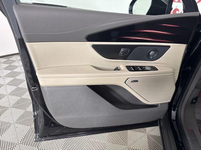 new 2025 Lincoln Nautilus car, priced at $55,448