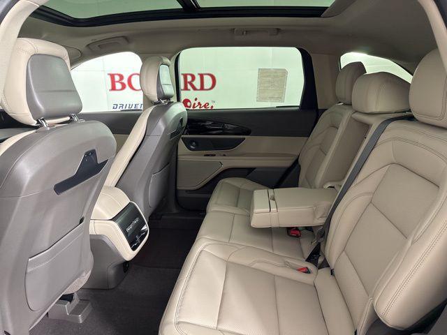 new 2025 Lincoln Nautilus car, priced at $55,448
