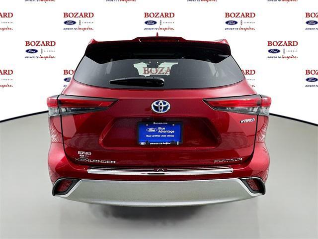 used 2021 Toyota Highlander Hybrid car, priced at $35,500