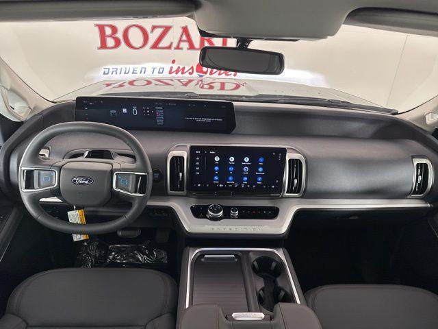 new 2025 Ford Expedition car, priced at $68,666