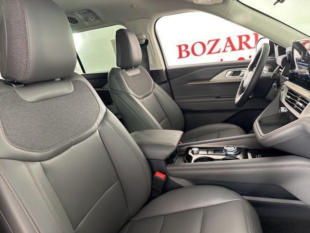 new 2025 Ford Explorer car, priced at $44,369