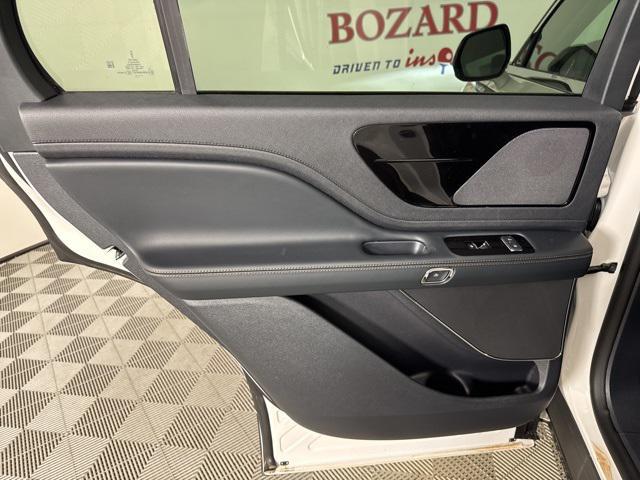 new 2025 Lincoln Aviator car, priced at $51,483