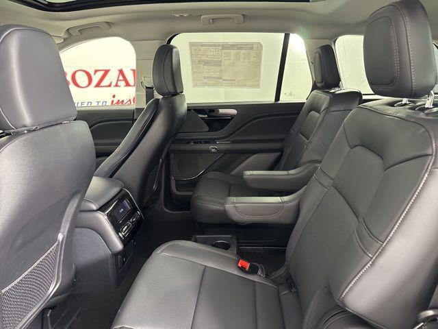 new 2025 Lincoln Aviator car, priced at $53,328