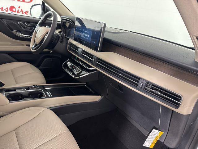 new 2025 Lincoln Corsair car, priced at $58,368