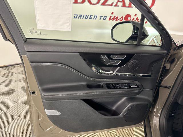 new 2025 Lincoln Corsair car, priced at $53,595