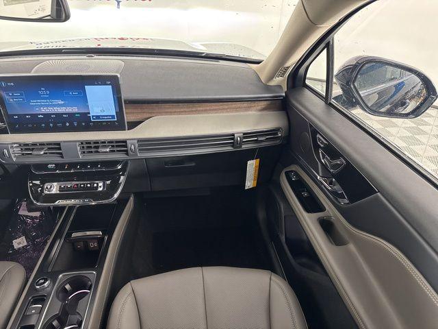 new 2025 Lincoln Corsair car, priced at $50,274