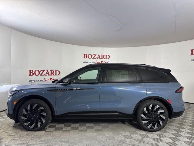 new 2025 Lincoln Nautilus car, priced at $64,317