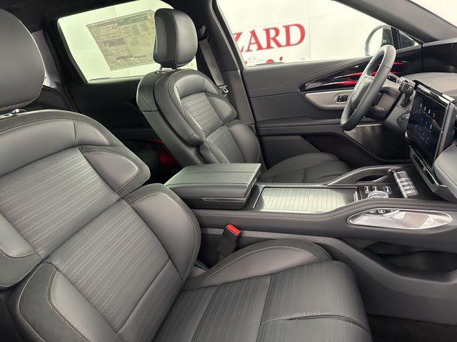 new 2025 Lincoln Nautilus car, priced at $64,317