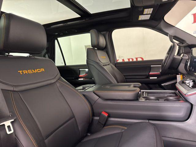 new 2025 Ford Expedition car, priced at $88,585