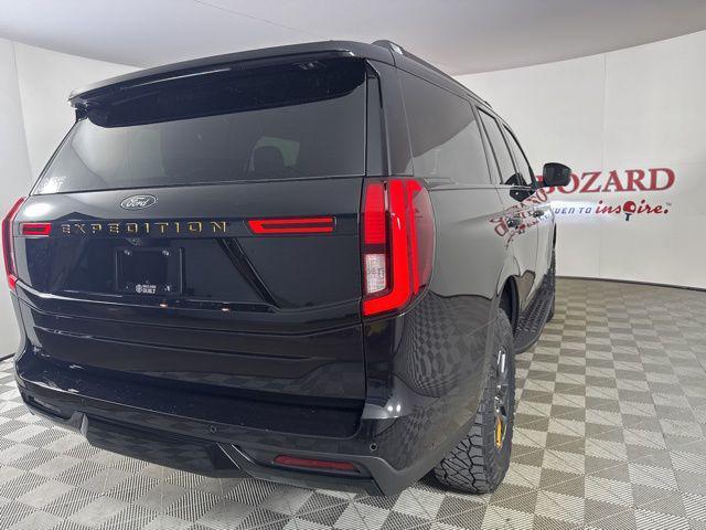 new 2025 Ford Expedition car, priced at $88,585