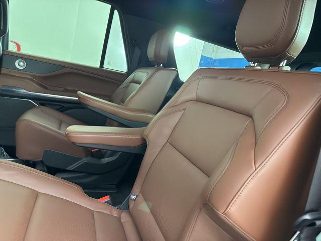 new 2025 Lincoln Navigator car, priced at $105,730