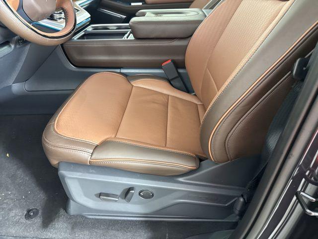 new 2025 Ford Expedition car, priced at $86,205