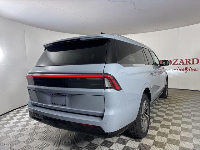 new 2025 Lincoln Navigator car, priced at $104,053