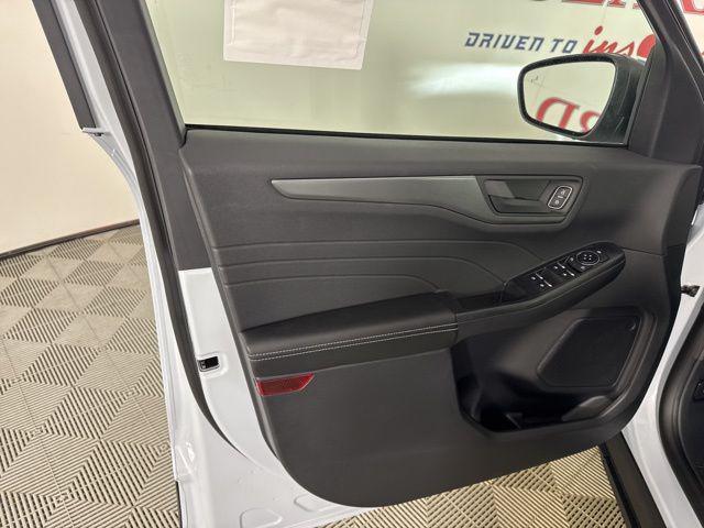 new 2026 Ford Escape car, priced at $29,890